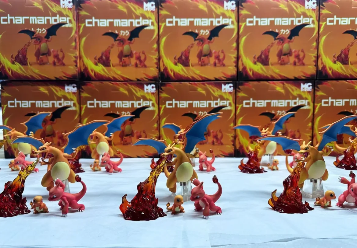 微信图片_20230804091437_1 MG Studio Charizard Family