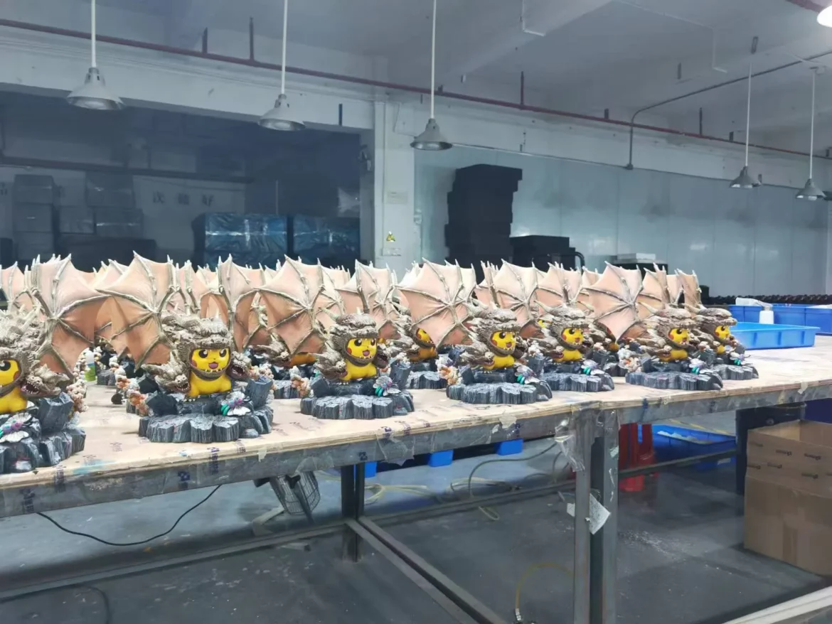 微信图片_20230831114426 HARD SHELL Studios King Ghidorah Pikachu