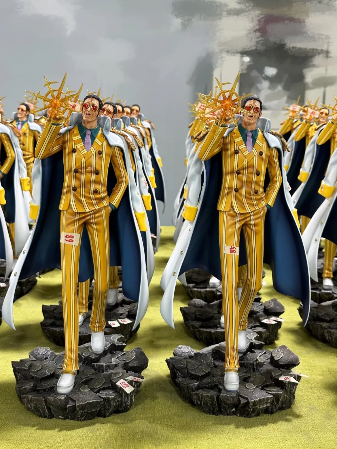 Standing Kizaru/Borsalino - LICKING DOG