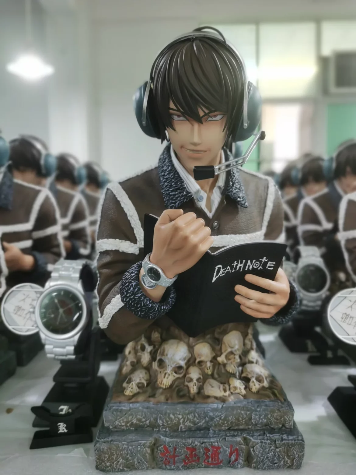 Light Yagami Bust Statue – Rising Waves